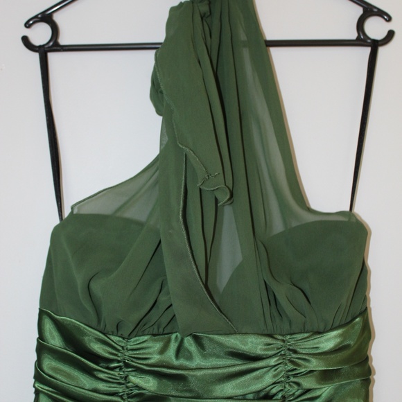 Connected Apparel Formal Prom Forest Green Dress - Picture 2 of 4
